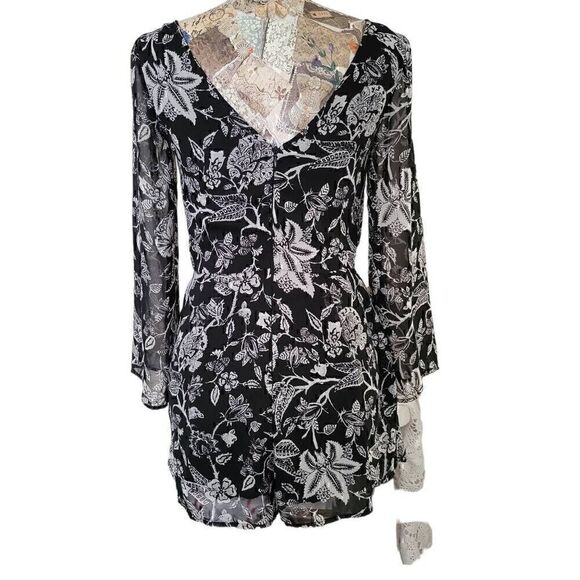 Lush Black and White Flowy Floral Sheer  Shorts Romper - Picture 8 of 10